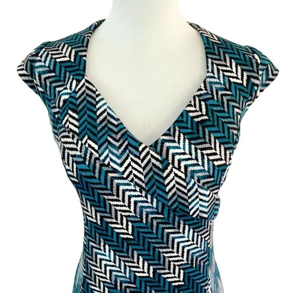 White House Black Market Cap Sleeve V-Neck Cross Bodice Pattern Dress Sz 12 - Picture 2 of 7